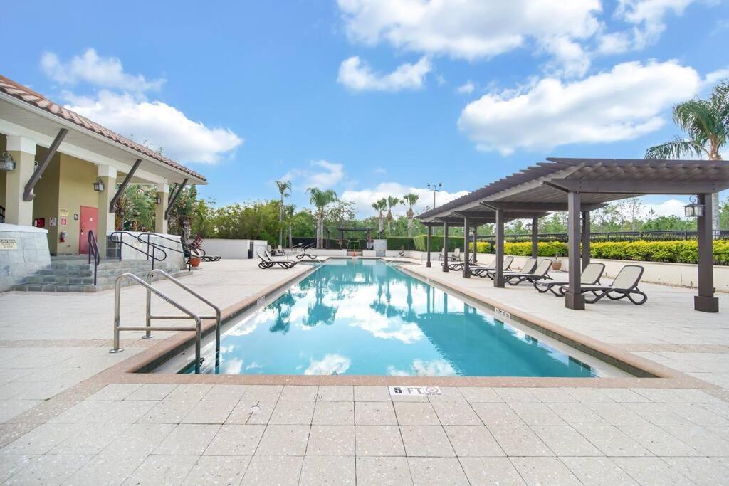 Vibrant 4Br Family Townhome 1 Mile From Disney World And Disney Springs أورلاندو المظهر الخارجي الصورة