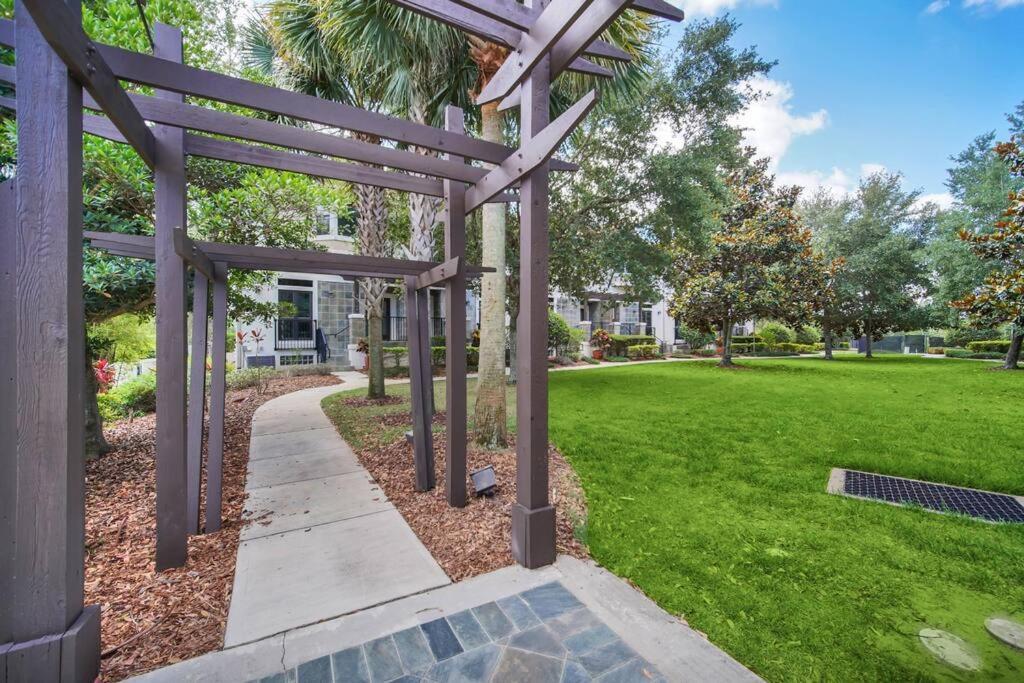 Vibrant 4Br Family Townhome 1 Mile From Disney World And Disney Springs أورلاندو المظهر الخارجي الصورة