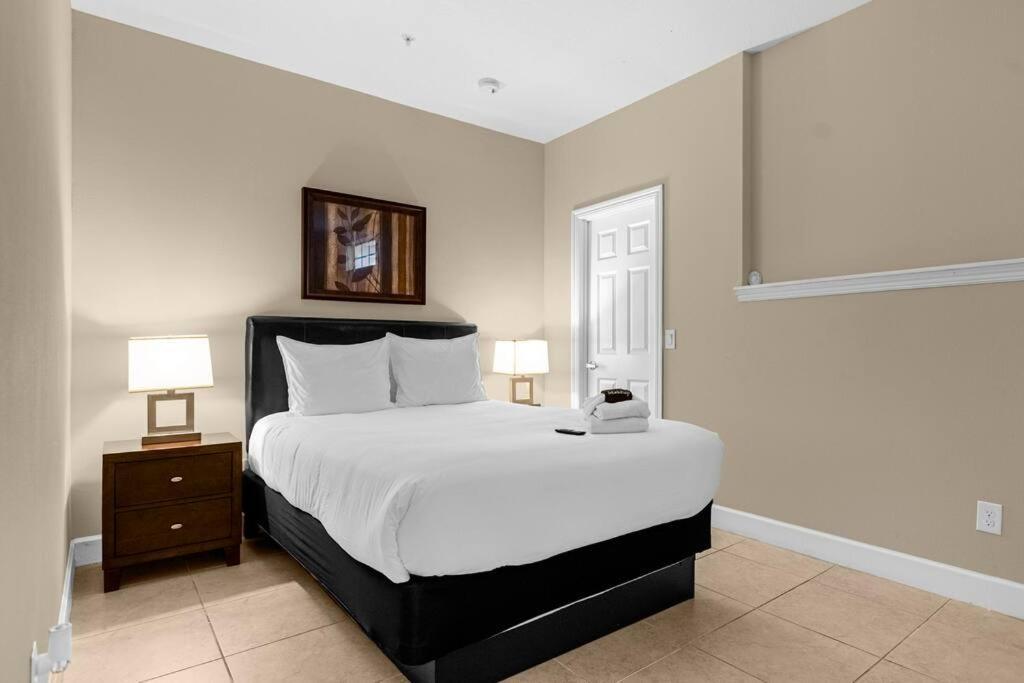 Vibrant 4Br Family Townhome 1 Mile From Disney World And Disney Springs أورلاندو المظهر الخارجي الصورة