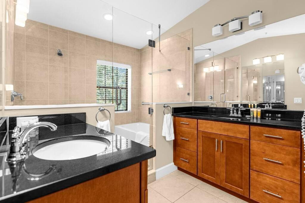 Vibrant 4Br Family Townhome 1 Mile From Disney World And Disney Springs أورلاندو المظهر الخارجي الصورة