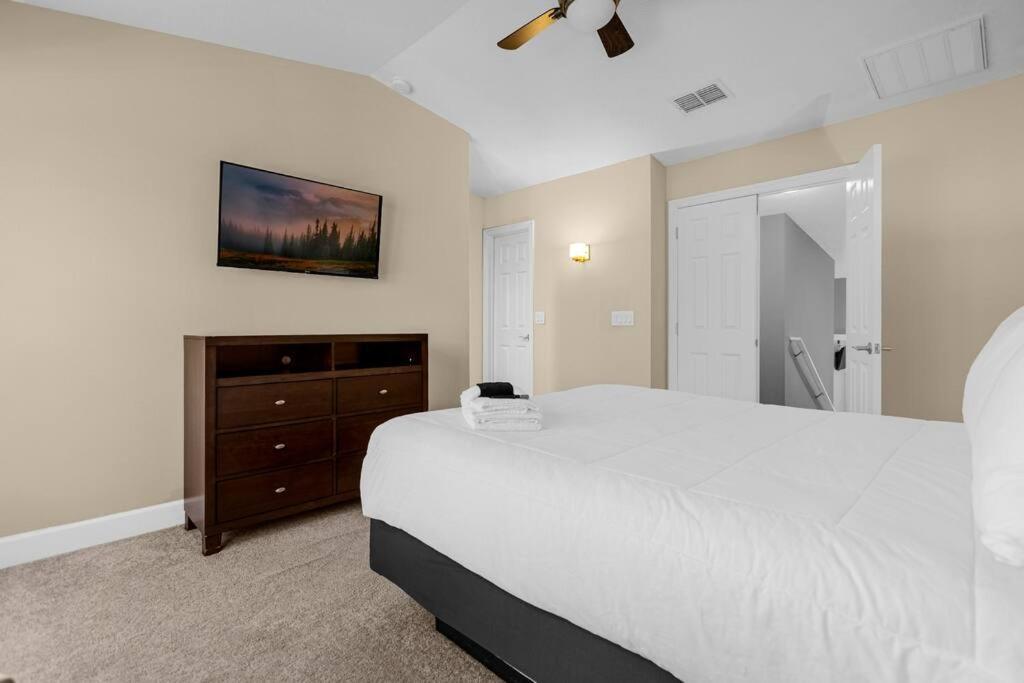 Vibrant 4Br Family Townhome 1 Mile From Disney World And Disney Springs أورلاندو المظهر الخارجي الصورة
