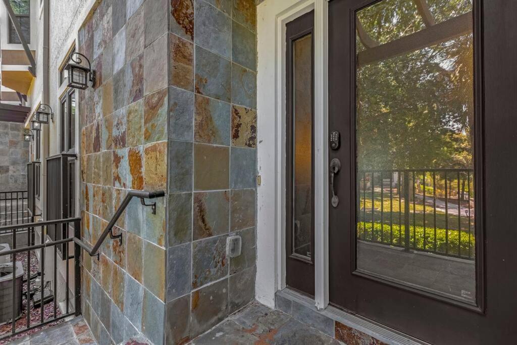 Vibrant 4Br Family Townhome 1 Mile From Disney World And Disney Springs أورلاندو المظهر الخارجي الصورة