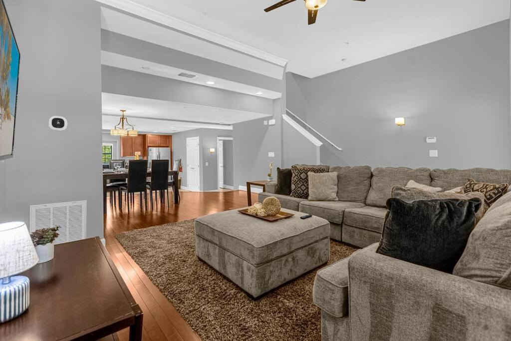 Vibrant 4Br Family Townhome 1 Mile From Disney World And Disney Springs أورلاندو المظهر الخارجي الصورة