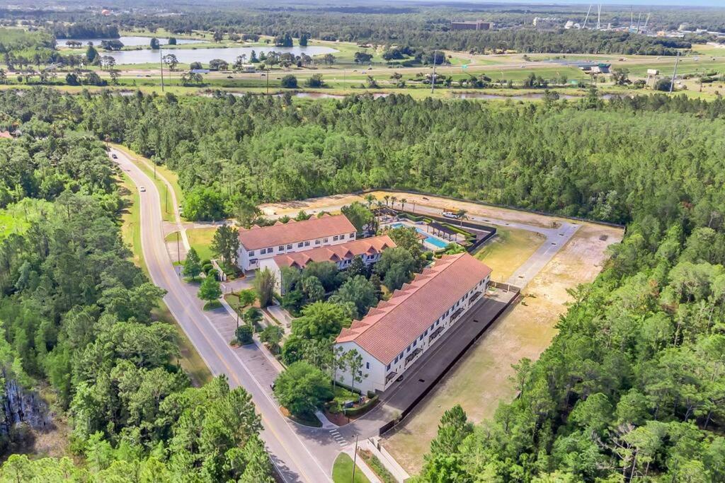 Vibrant 4Br Family Townhome 1 Mile From Disney World And Disney Springs أورلاندو المظهر الخارجي الصورة