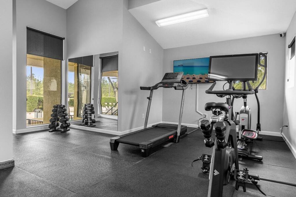 Vibrant 4Br Family Townhome 1 Mile From Disney World And Disney Springs أورلاندو المظهر الخارجي الصورة